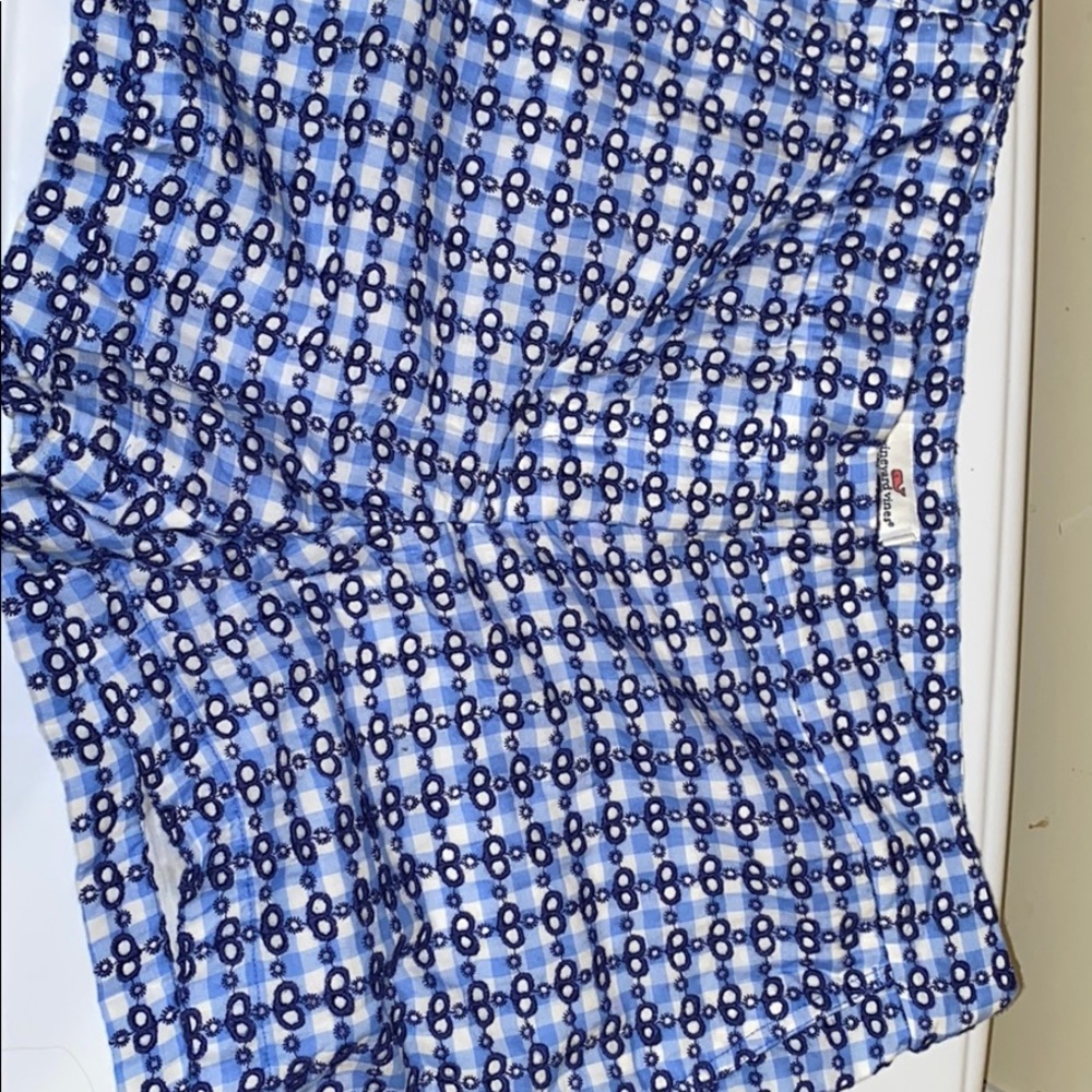 Vineyard vines shorts